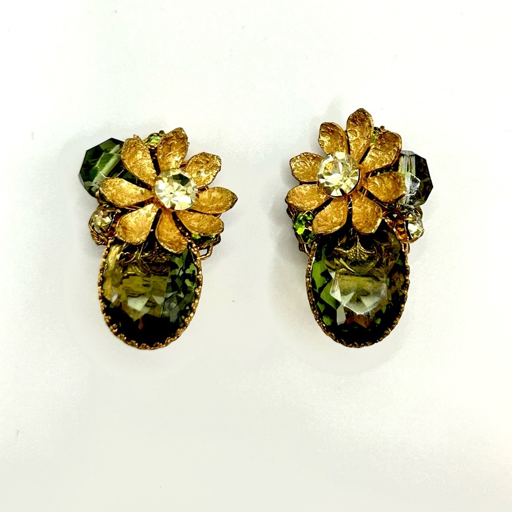 Vintage DeMario NY Green Floral Clip-On Statement Earrings - Picture 3 of 5